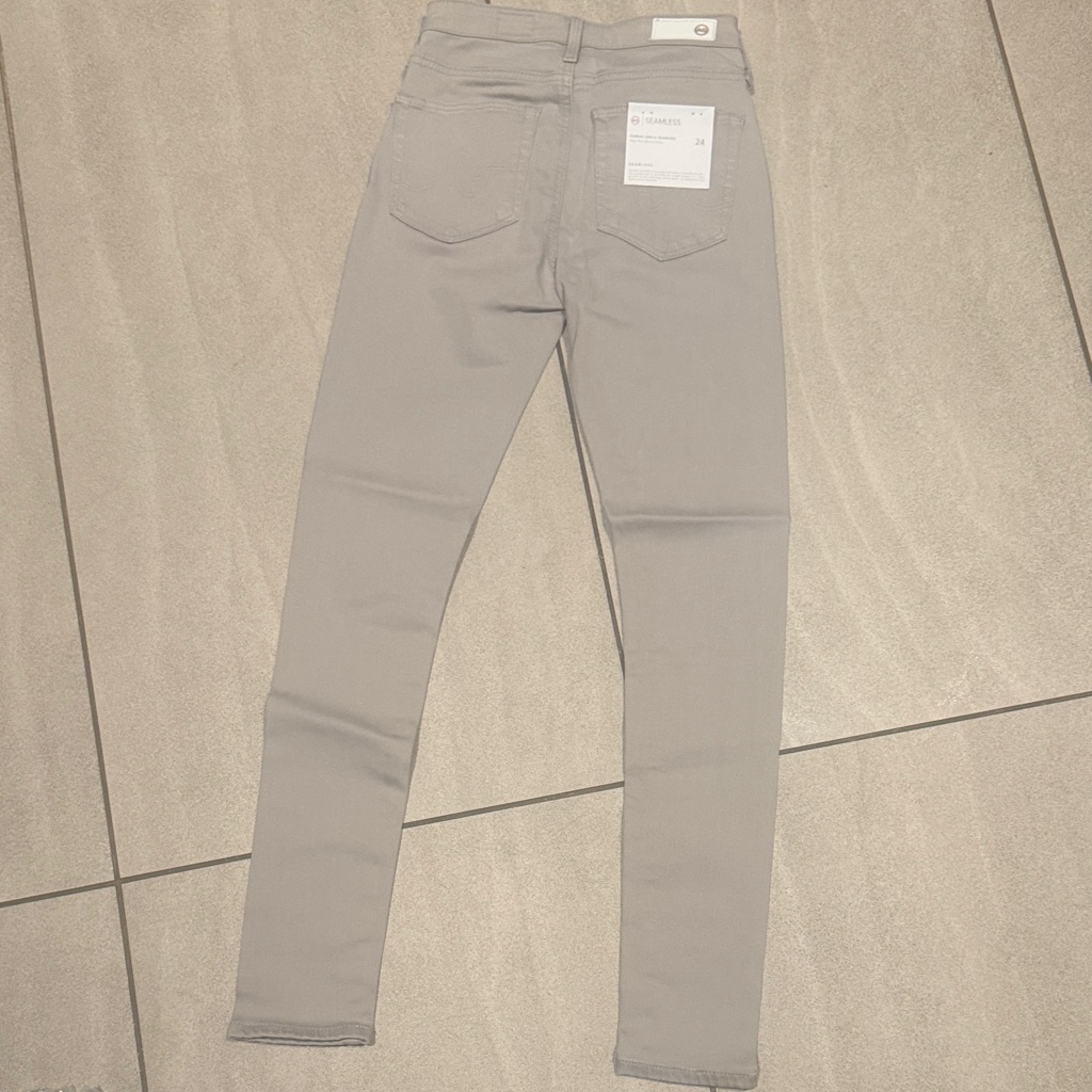 Ag Adriano Goldschmied Farrah Ankle Seamless Jeans In Light Gray